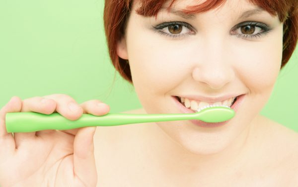 How Ayurvedic Dentistry Helps in Subsiding Toothaches and Dental Issues